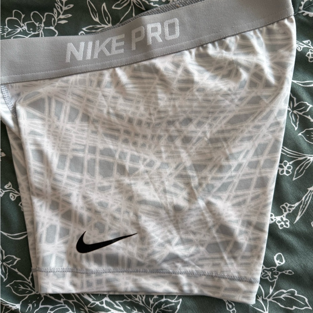 Nike Dri-FIT Gray Patterned Shorts